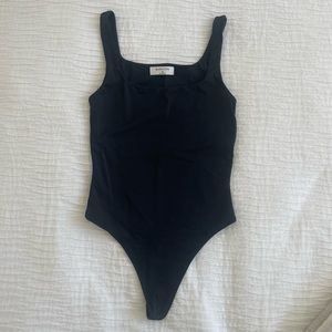 Aritzia babaton contour bodysuit
